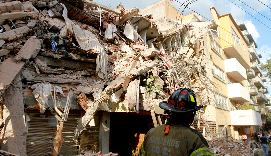 70919588. México, 19 Sep. 2017 (Notimex- Jessica Espinosa).-  Continúan las labores de remoción de escombros en los edificios colapsados.
NOTIMEX/FOTO/JESSICA ESPINOSA/JES/DIS/SISMO17