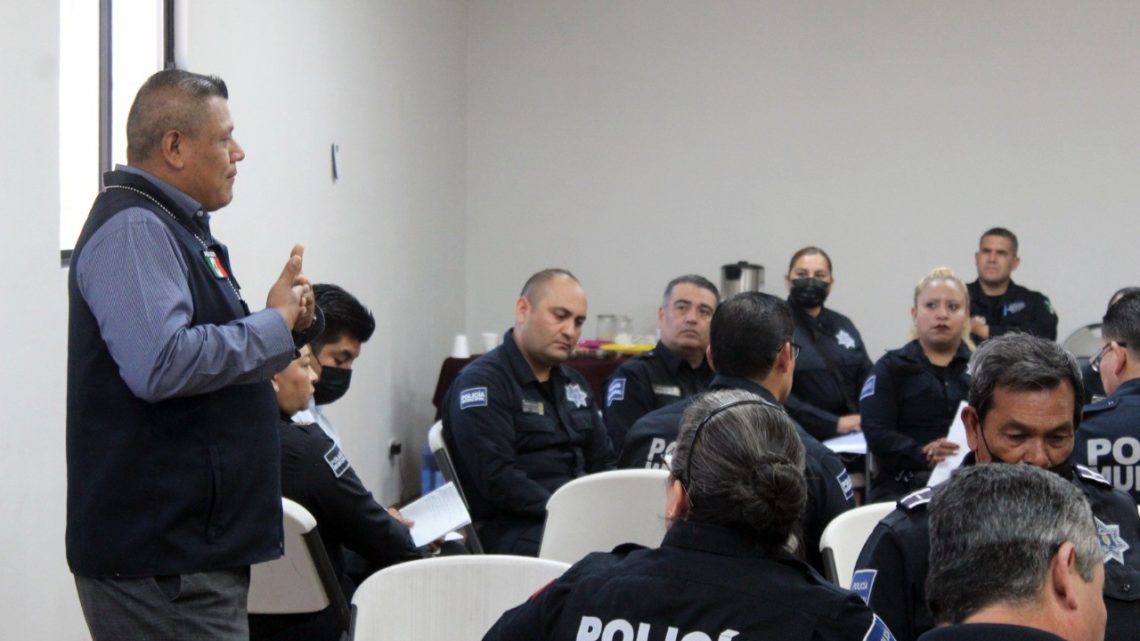 CAPACITACION A POLICIAS 1